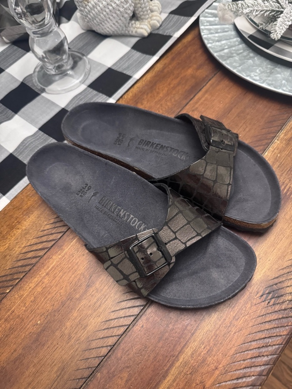 BIRKENSTOCK WOMEN’S MADRID GATOR GLEAM BLACK EMBOSSED LEATHER NEW size 39/8-8.5